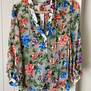 ALICE + OLIVIA Sheila Gardenia Blouse NWT